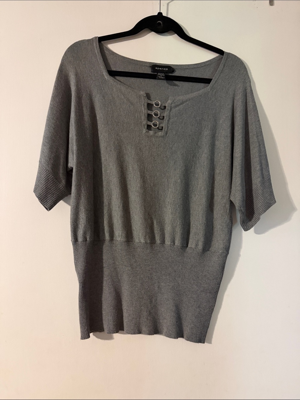 Spence Unuiqe Gray Short Sleeve Knit Top with Front Ring Detail